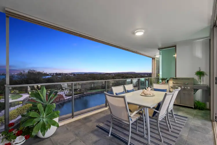 29301 Ephraim Island, Paradise Point QLD 4216