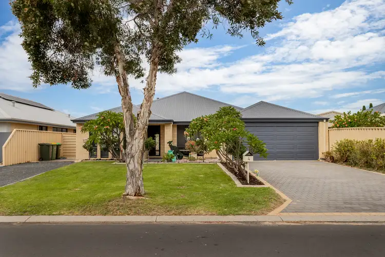 4 Marseilles Drive, Yalyalup WA 6280