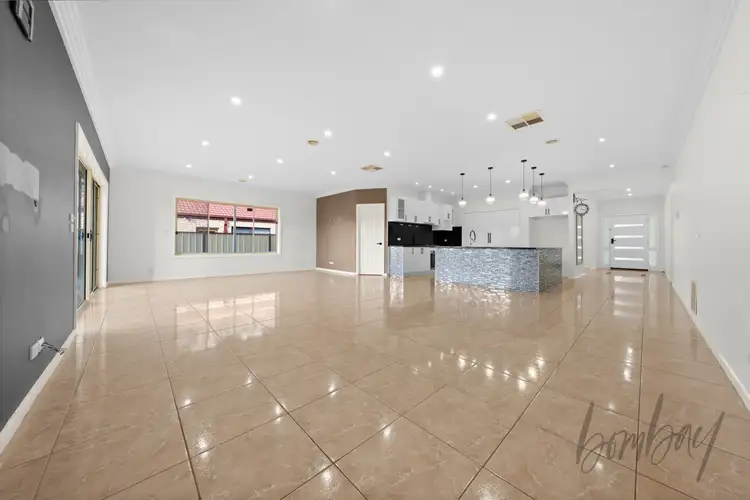 Fifth view of Homely house listing, 15 Redcliffs Crescent, Roxburgh Park VIC 3064