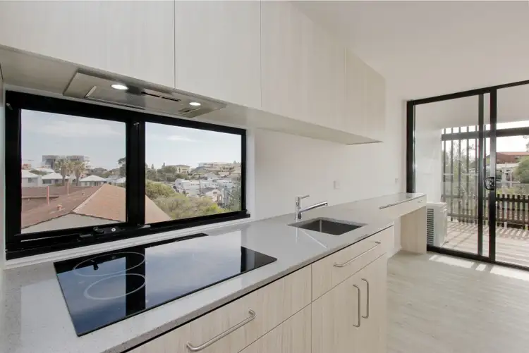 4/25 Pearl Parade, Scarborough WA 6019