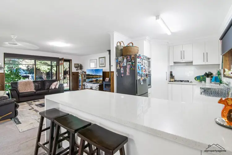 Third view of Homely house listing, 9 Colla Court, Horsham VIC 3400