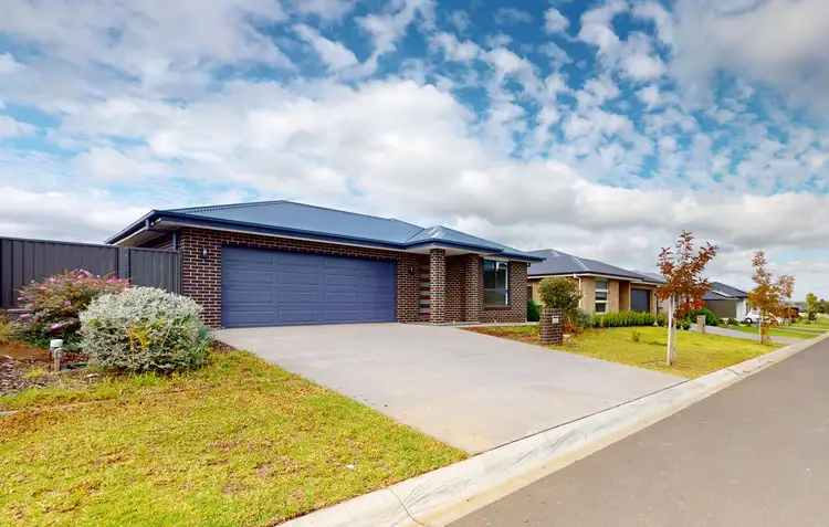77 Magnolia Boulevard, Dubbo NSW 2830