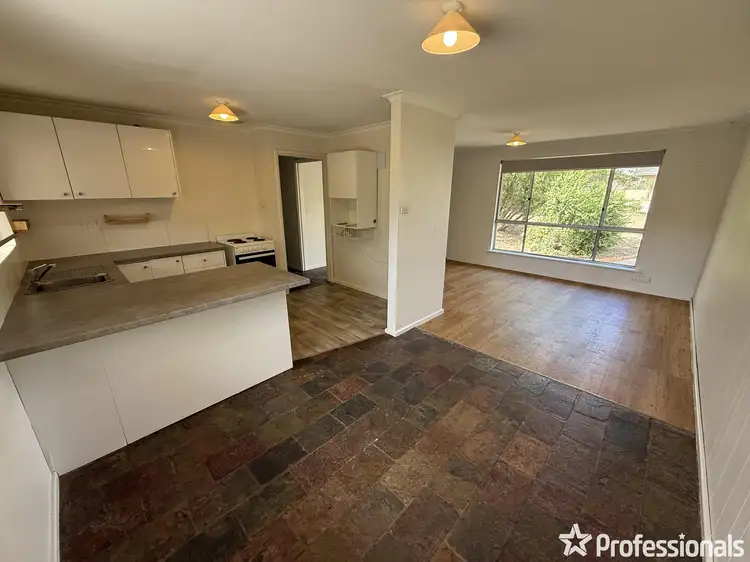 Fourth view of Homely house listing, 27 Lyrebird Way, Thornlie WA 6108