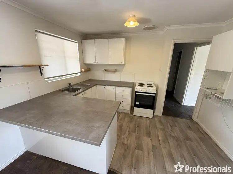Fifth view of Homely house listing, 27 Lyrebird Way, Thornlie WA 6108