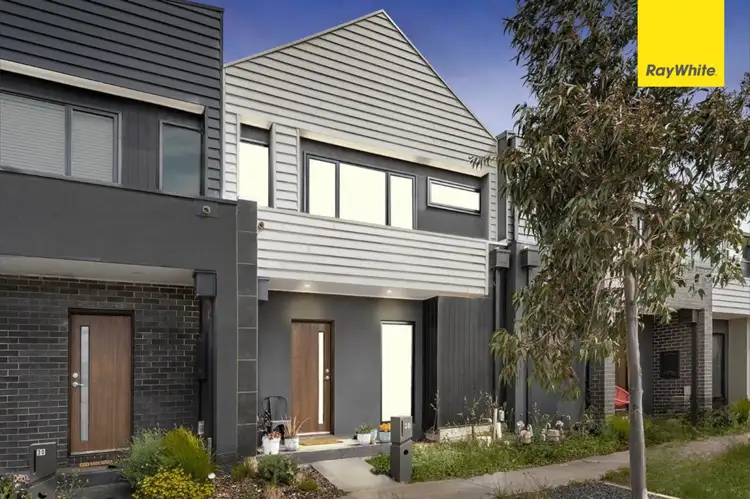 28 Washington Drive, Thornhill Park VIC 3335
