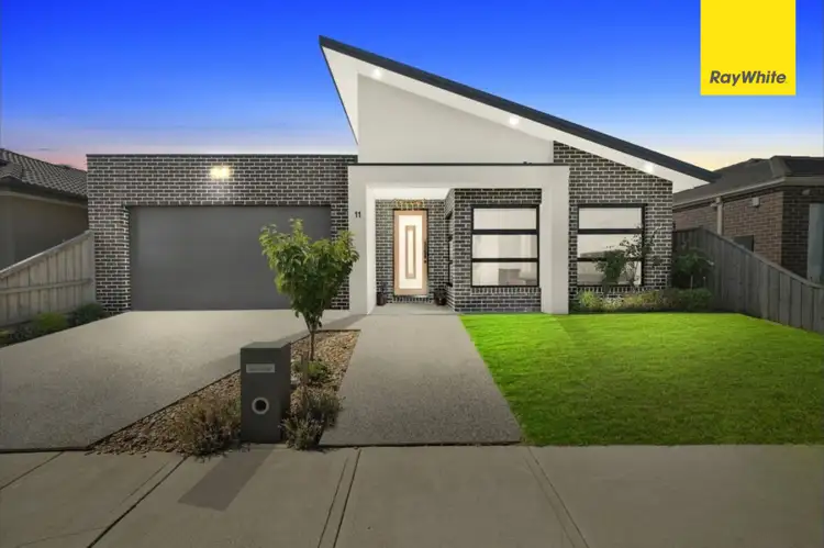 11 Sanctum Drive, Weir Views VIC 3338