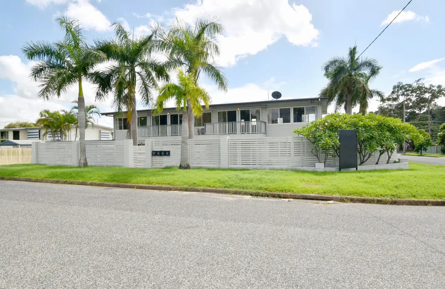 Main view of Homely unit listing, 3/2 Walters Avenue, West Gladstone QLD 4680