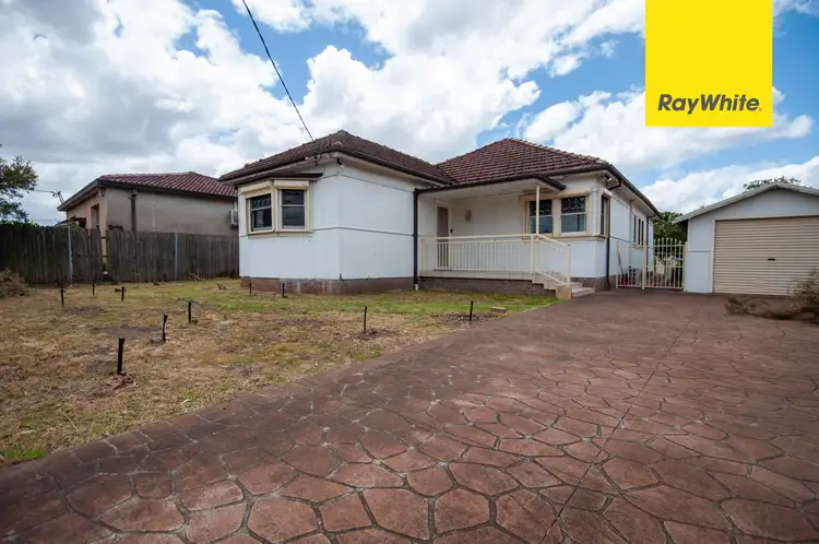117 Bennalong Street