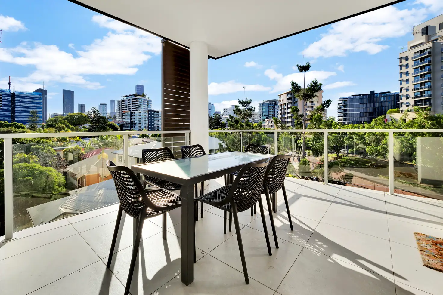 Main view of Homely apartment listing, 401/24 Rawlins Street, Kangaroo Point QLD 4169