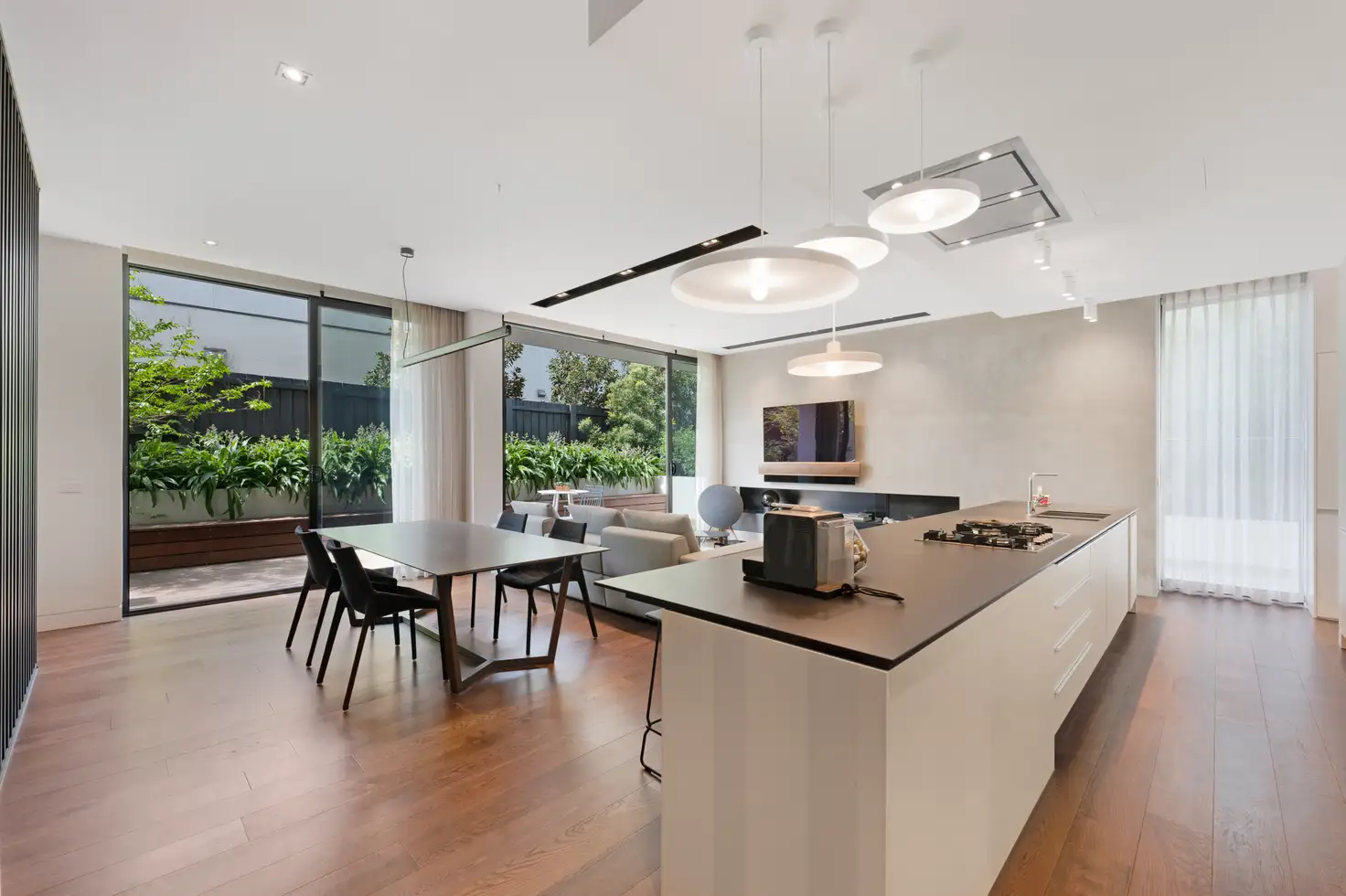 Main view of Homely apartment listing, 5/11 Mowbray Street, Hawthorn East VIC 3123