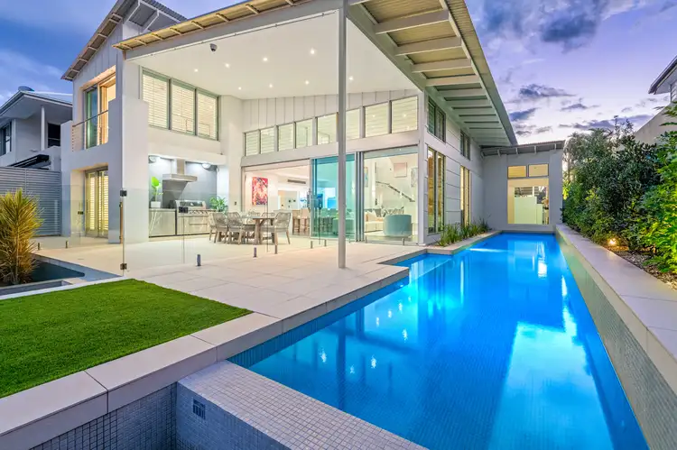 155 Campbell Street, Sorrento QLD 4217