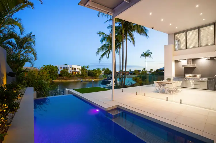 155 Campbell Street, Sorrento QLD 4217