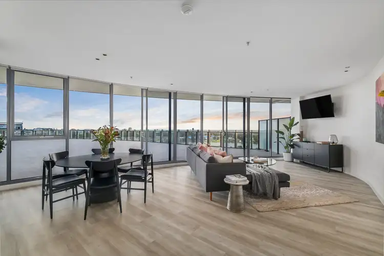 1006/55 Queens Road, Melbourne VIC 3004