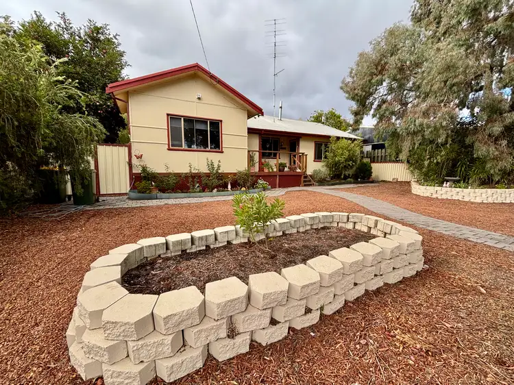 51 Mclarty Street, Dwellingup WA 6213