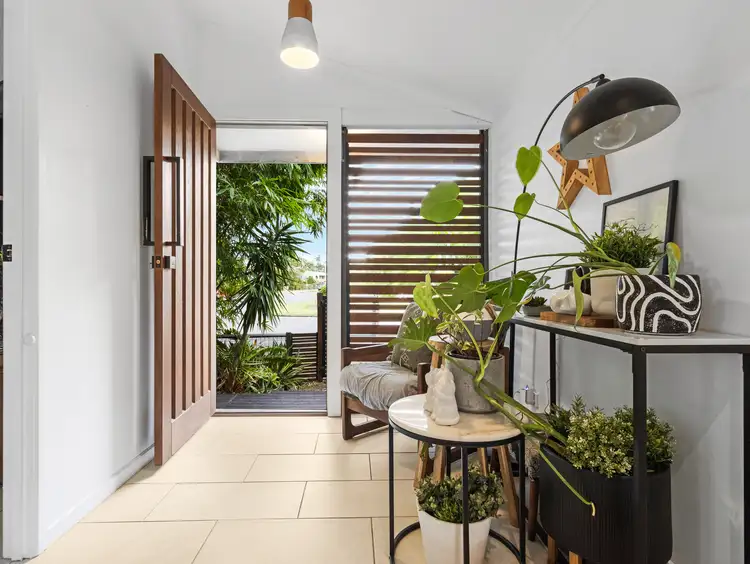 1 Cunningham Street, Torquay QLD 4655
