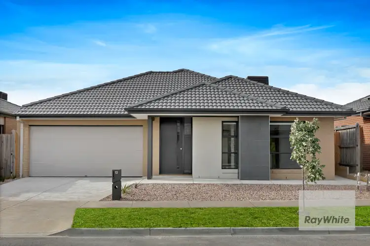 13 Salisbury Terrace, Mickleham VIC 3064