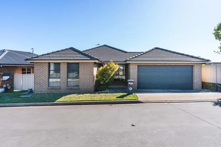 16 Bella Vista Close, Orange NSW 2800