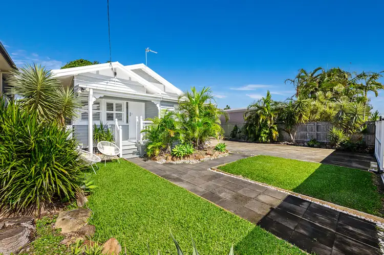 24 Clam Street, Runaway Bay QLD 4216