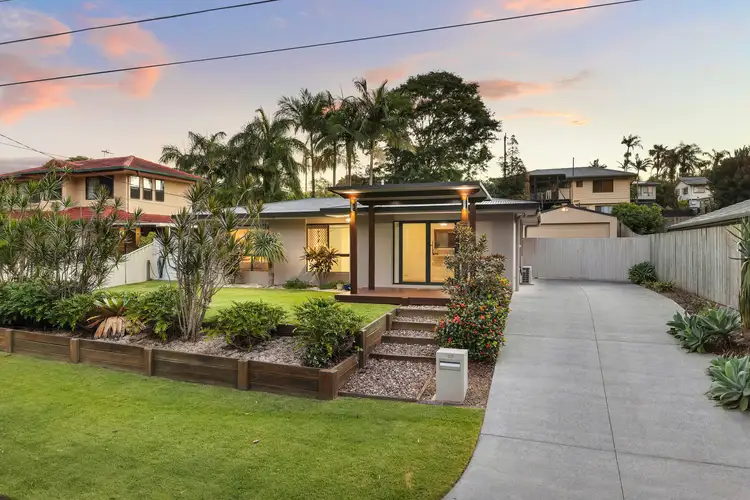 Second view of Homely house listing, 32 Sunnybay Drive, Birkdale QLD 4159