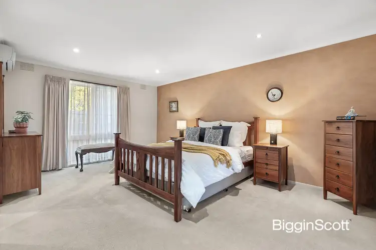 Fifth view of Homely house listing, 8 Larool Close, Doncaster East VIC 3109