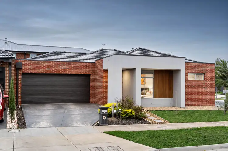 2 Potter Circuit, Mickleham VIC 3064