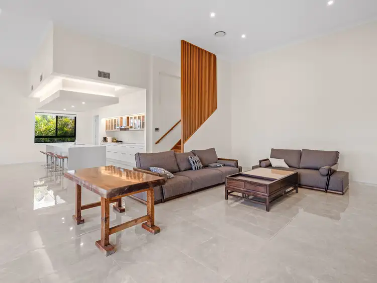 Third view of Homely house listing, 18 SOUTHVIEW CRESCENT, Carindale QLD 4152