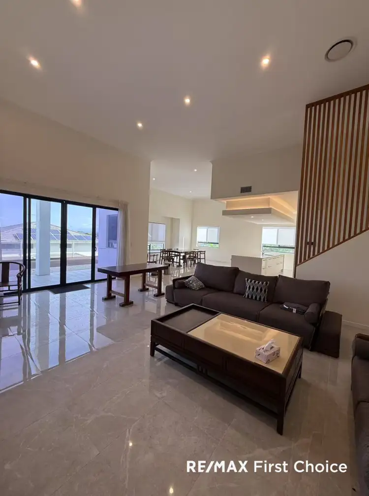 Third view of Homely house listing, 18 SOUTHVIEW CRESCENT, Carindale QLD 4152