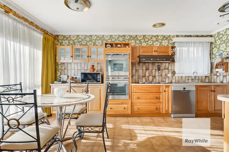 Sixth view of Homely house listing, 4 Byfield Close, Gladstone Park VIC 3043