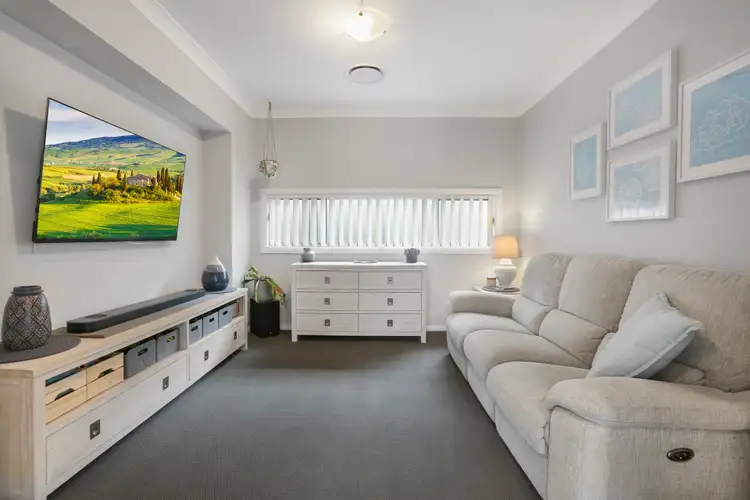 Fifth view of Homely house listing, 17 Lapwing Place, Horsley NSW 2530