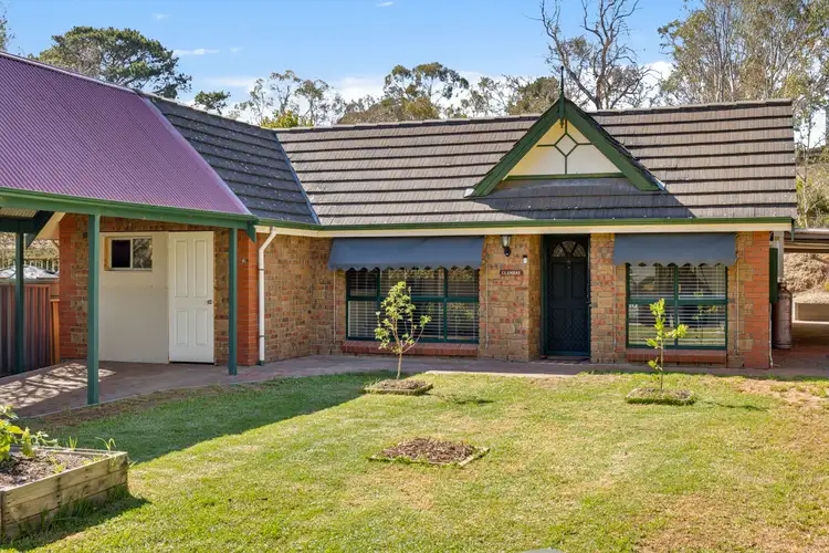 16 Donald Street