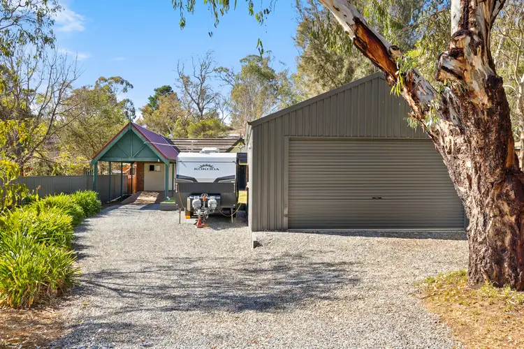16 Donald Street, Dawesley SA 5252