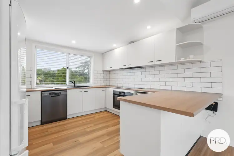 4 Rainbow Terrace, Opossum Bay TAS 7023