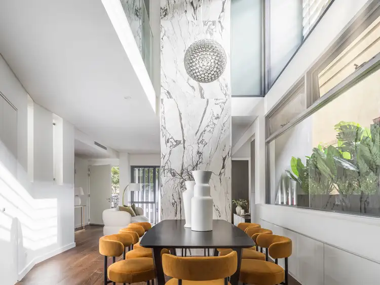 5 Vialoux Avenue