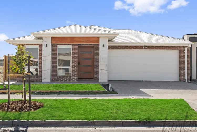6 Ballycarrane Street, Woodstock VIC 3751