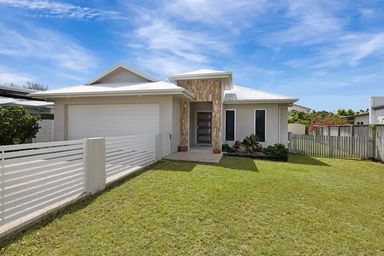 2 Seaspray Court, Bushland Beach QLD 4818