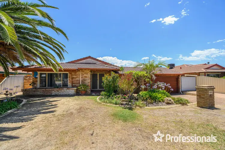 6 Ballantrae Court