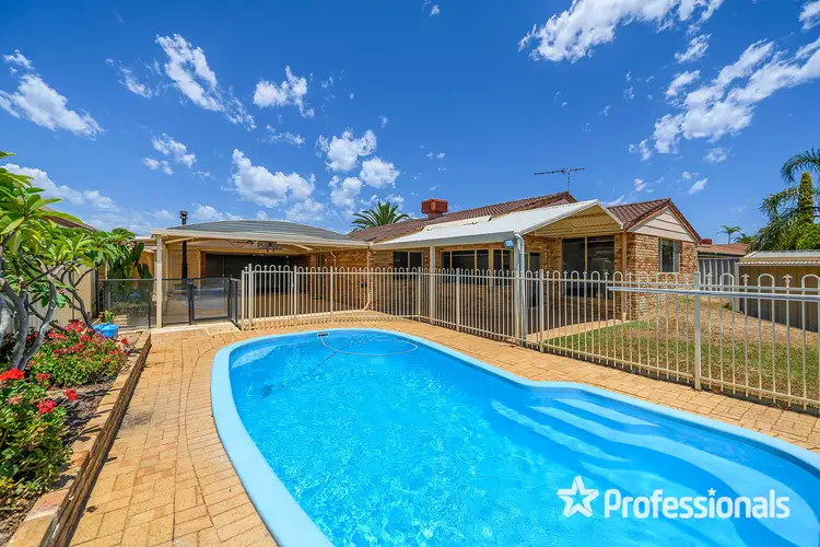 6 Ballantrae Court, Kingsley WA 6026