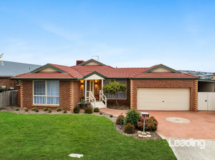 11 Lalor Crescent, Sunbury VIC 3429