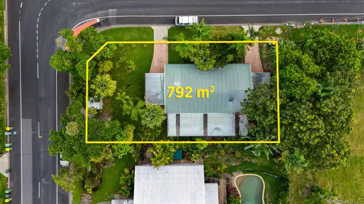 88 Cedar Road, Palm Cove QLD 4879