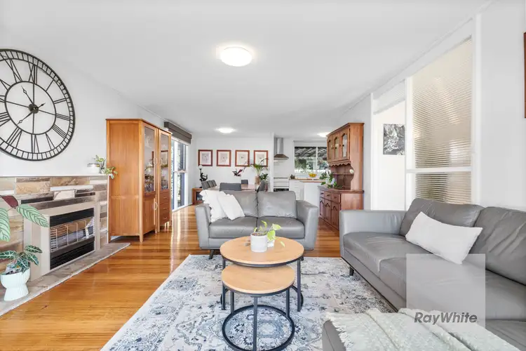 Second view of Homely house listing, 5 Boorlee Court, Bundoora VIC 3083