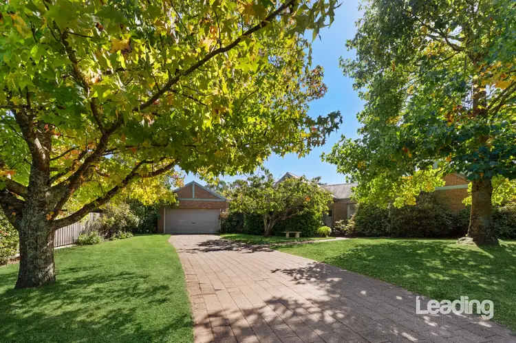 7 Dray Close, Romsey VIC 3434