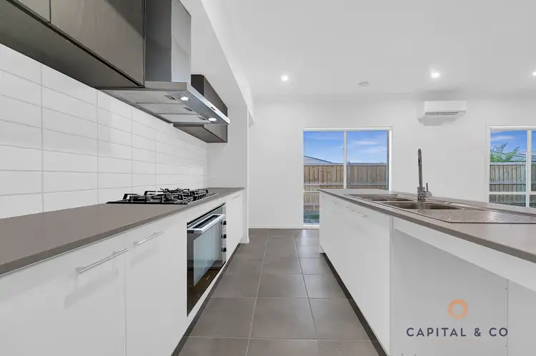 11 Keystone Drive, Sunbury VIC 3429