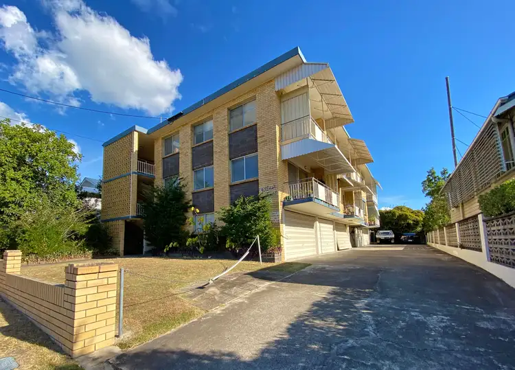 6/207 Cavendish Rd, Coorparoo QLD 4151