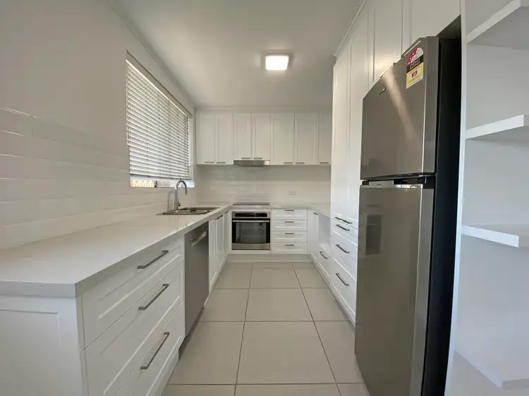 Second view of Homely unit listing, 6/207 Cavendish Rd, Coorparoo QLD 4151