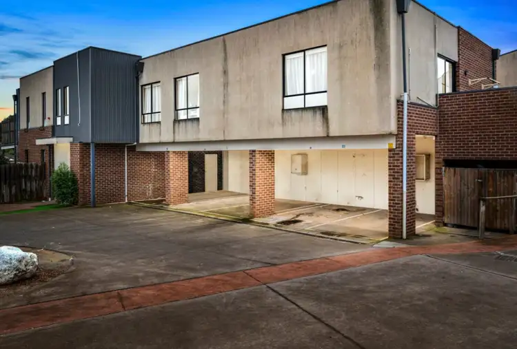 34/9 Petrea Place, Harkness VIC 3337