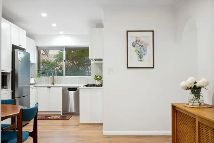 Fifth view of Homely villa listing, 3/16 Murray Road, Palmyra WA 6157