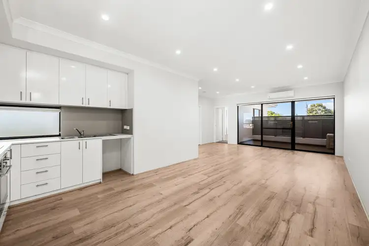 10/42 Morago Crescent, Cloverdale WA 6105