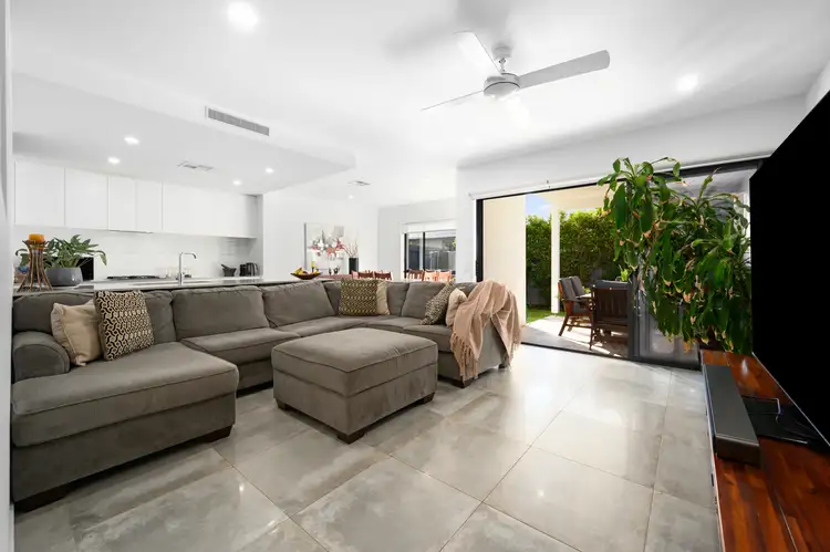 42/10 Vale Avenue, Arundel QLD 4214