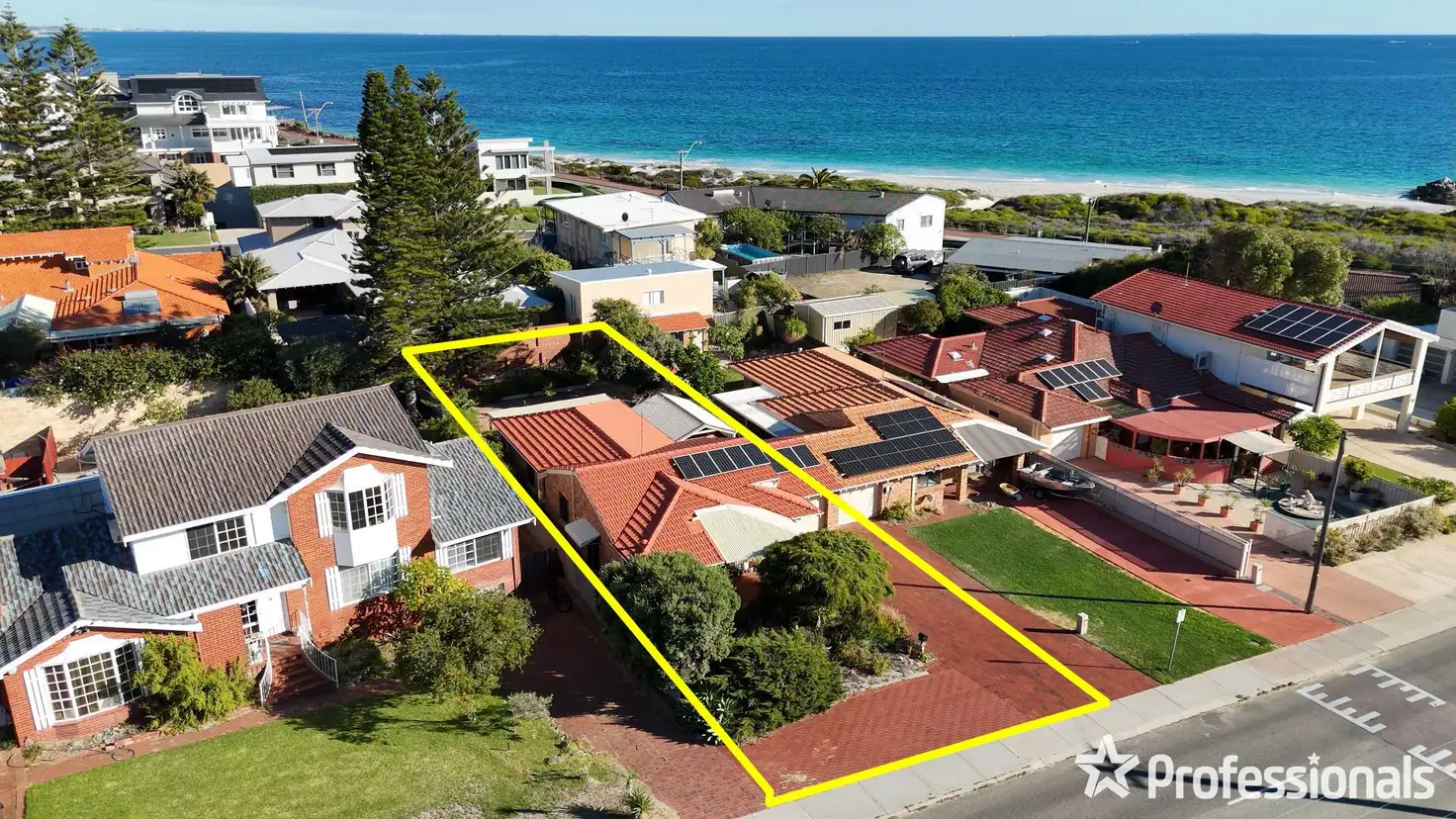 Main view of Homely house listing, 6B Raleigh Road, Sorrento WA 6020