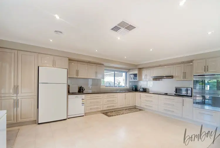Sixth view of Homely house listing, 5 Fleetwood Drive, Greenvale VIC 3059